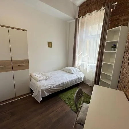 Hostel Poznest Polwiejska-centrum - Self Check-in - Samodzielne Zameldowanie Posen